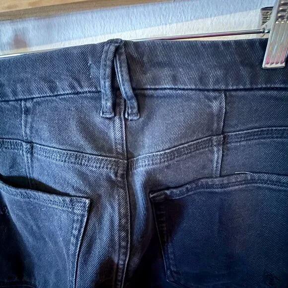 Good American Jeans in Size 6 In Color Black - Picture 9 of 9